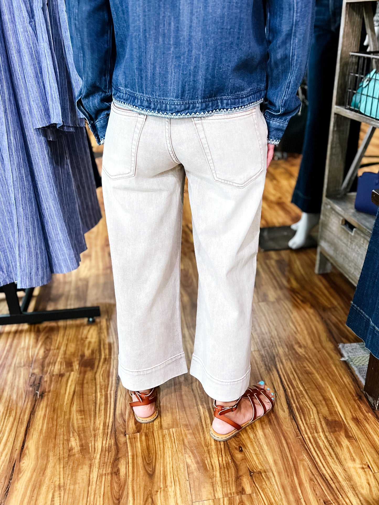 Weekender Antique Khaki Petite Wide Leg Crop Jean