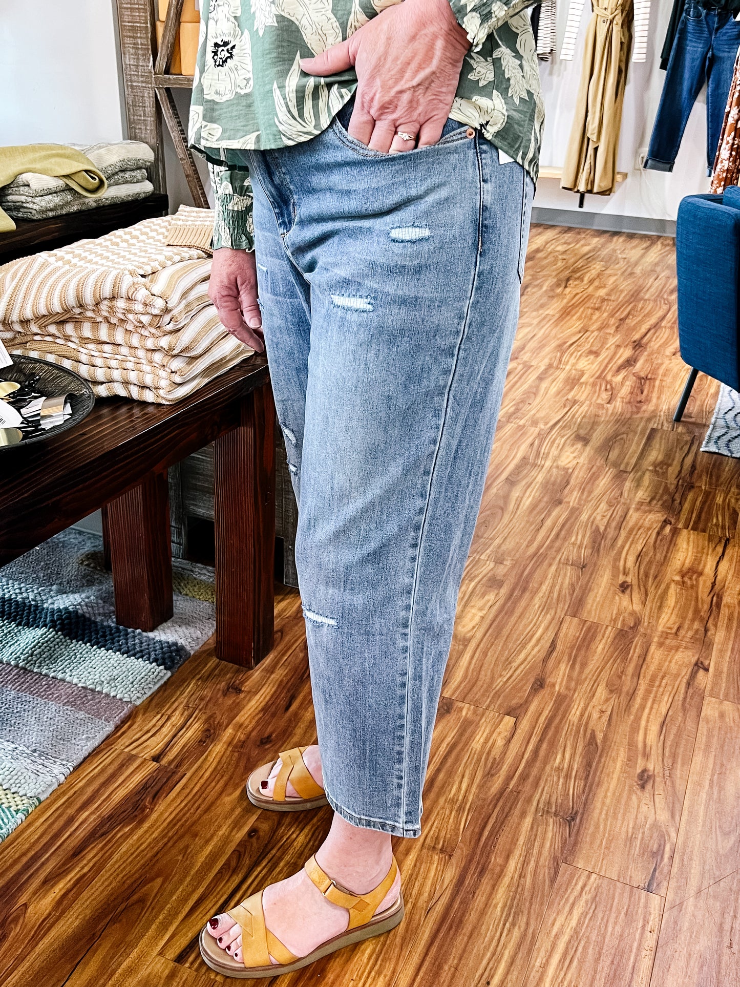 Audrey Straight Flood Jeans