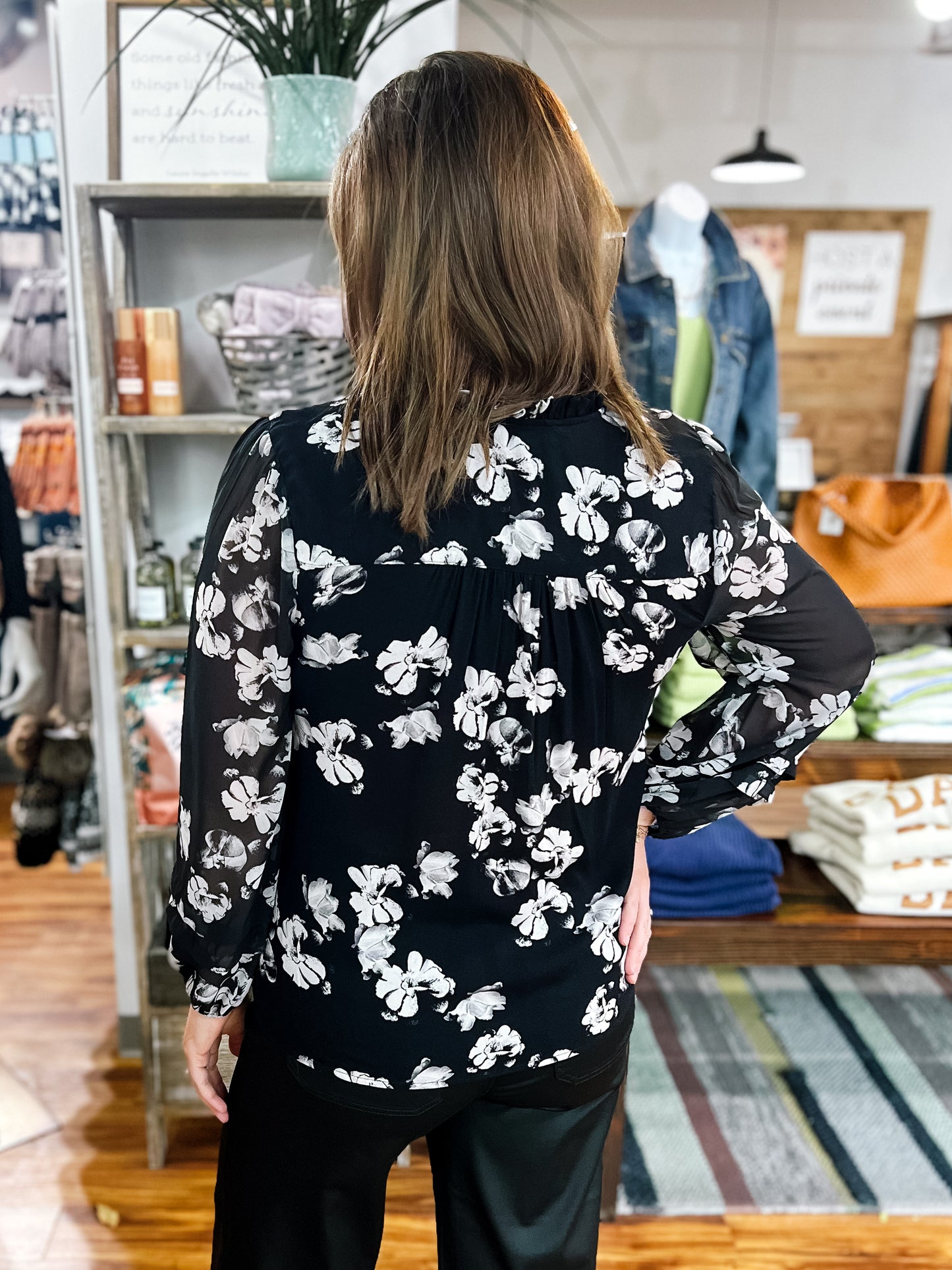 Black & White Floral Long Sleeve Blouse
