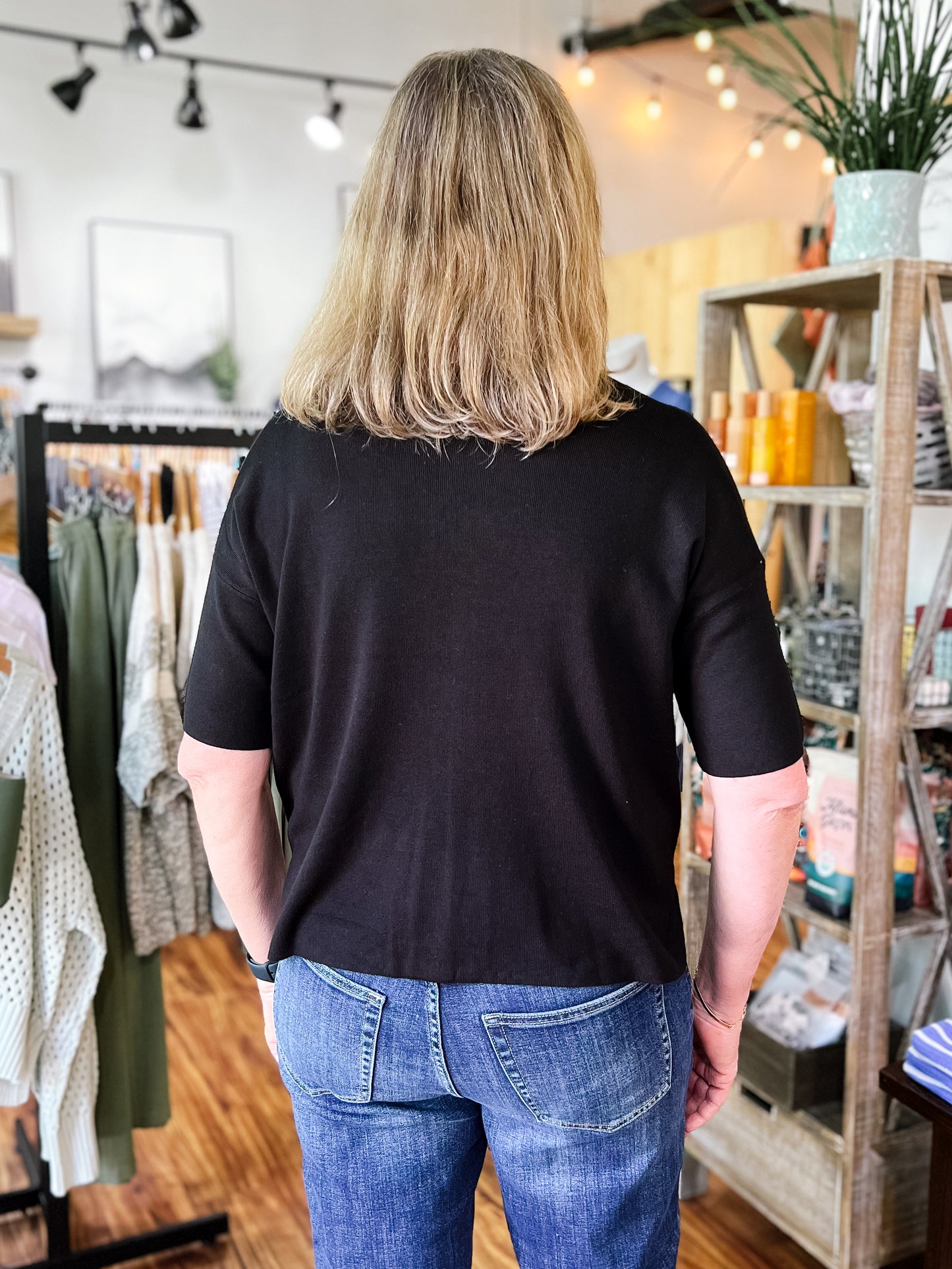 Black Short Sleeve Sweater