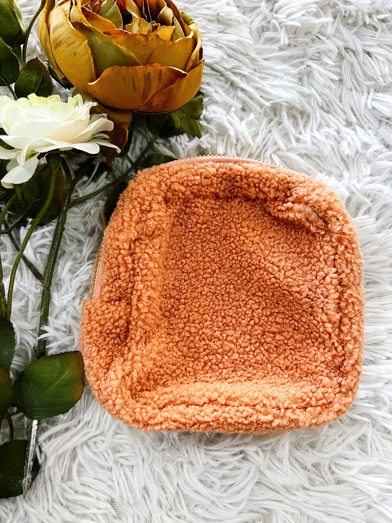 Peach Daisy Square Pouch