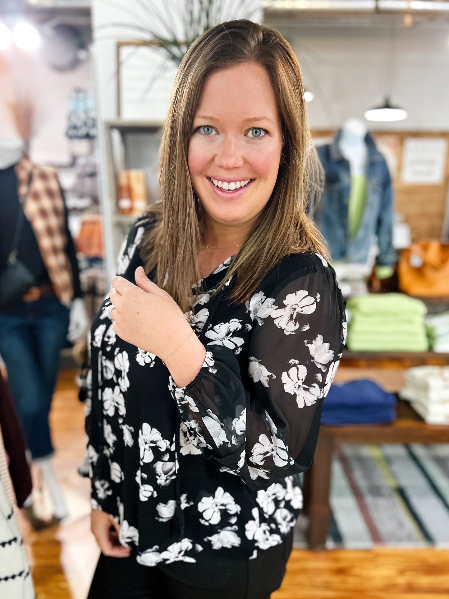 Black & White Floral Long Sleeve Blouse