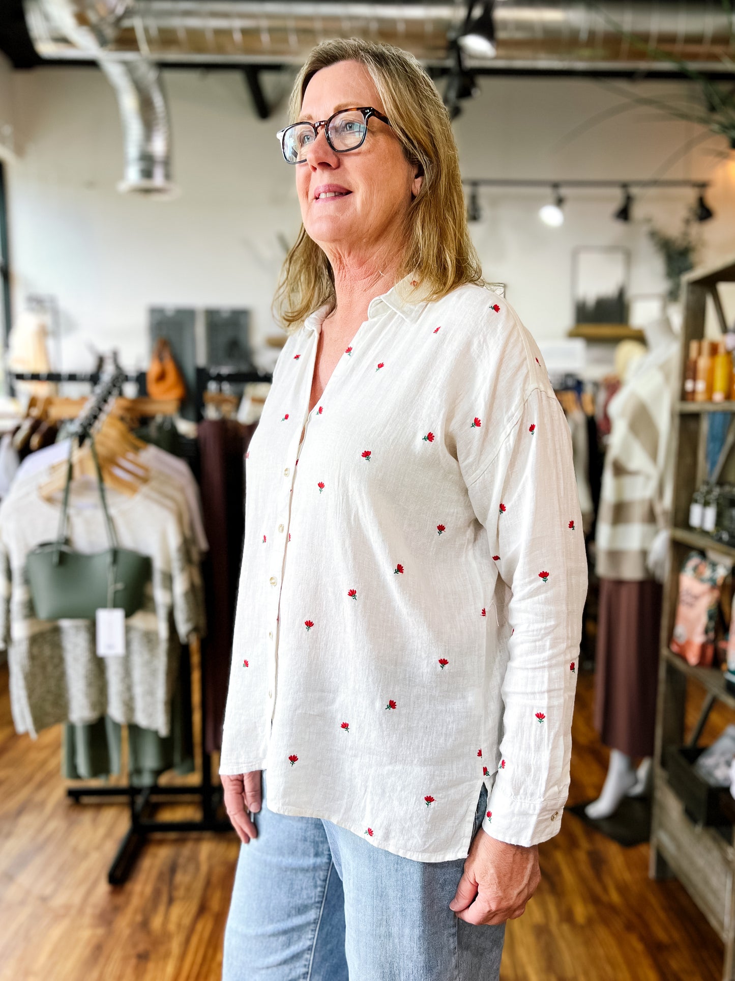 Ivory W/Red Embroidery Flowers Shirt