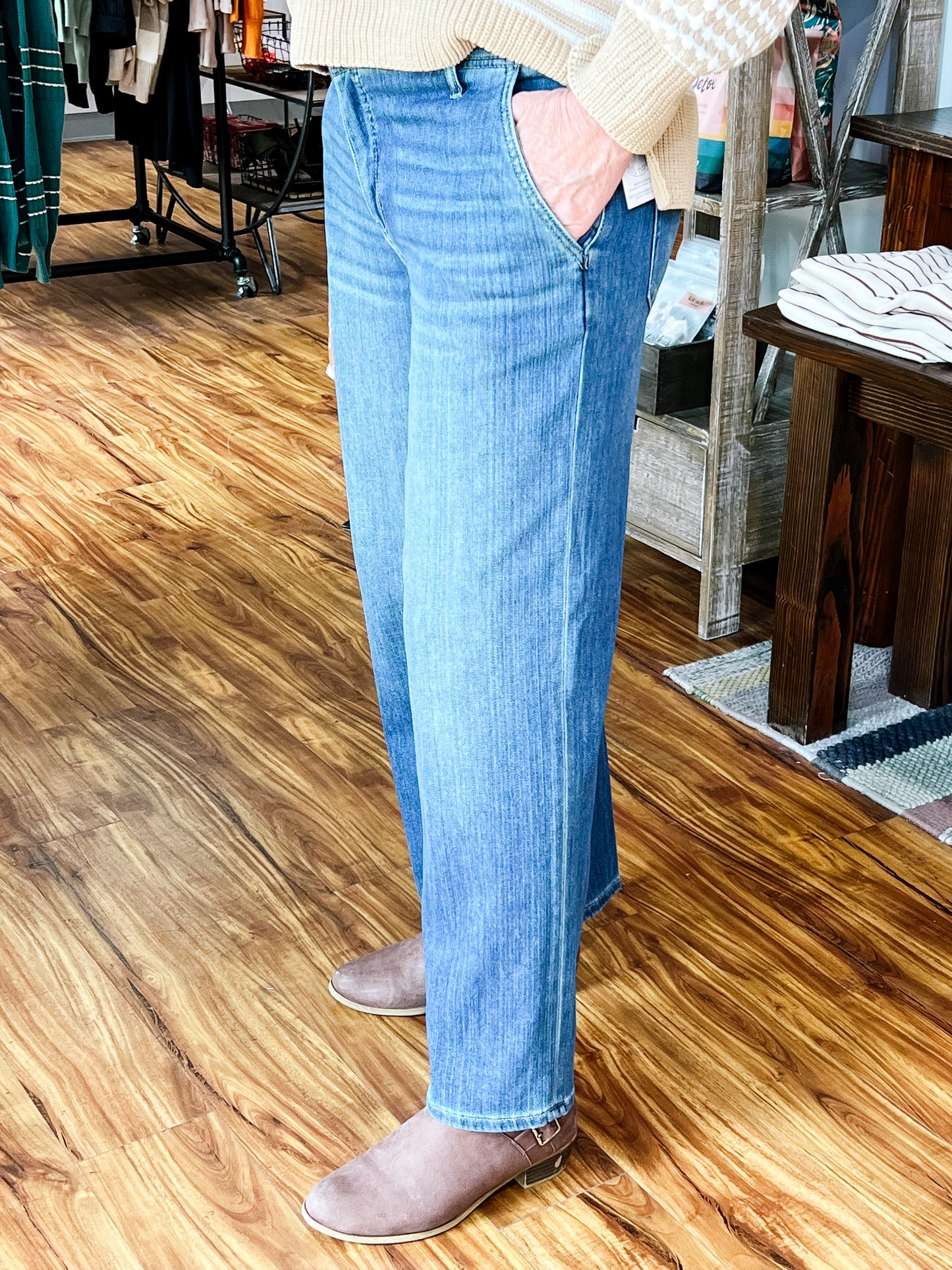 Weekender Relaxed Wide Leg Walnut Creek Jeans