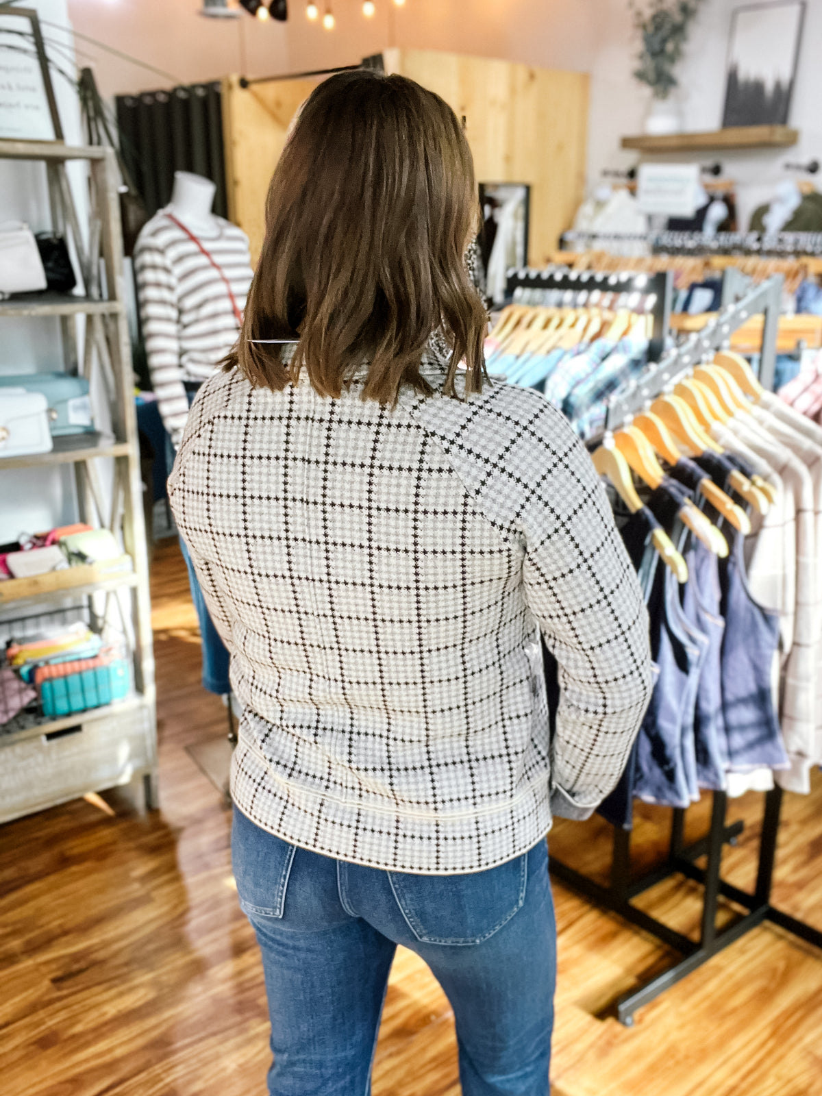 Cream W/ Black Pattern Cardigan W/ Pockets