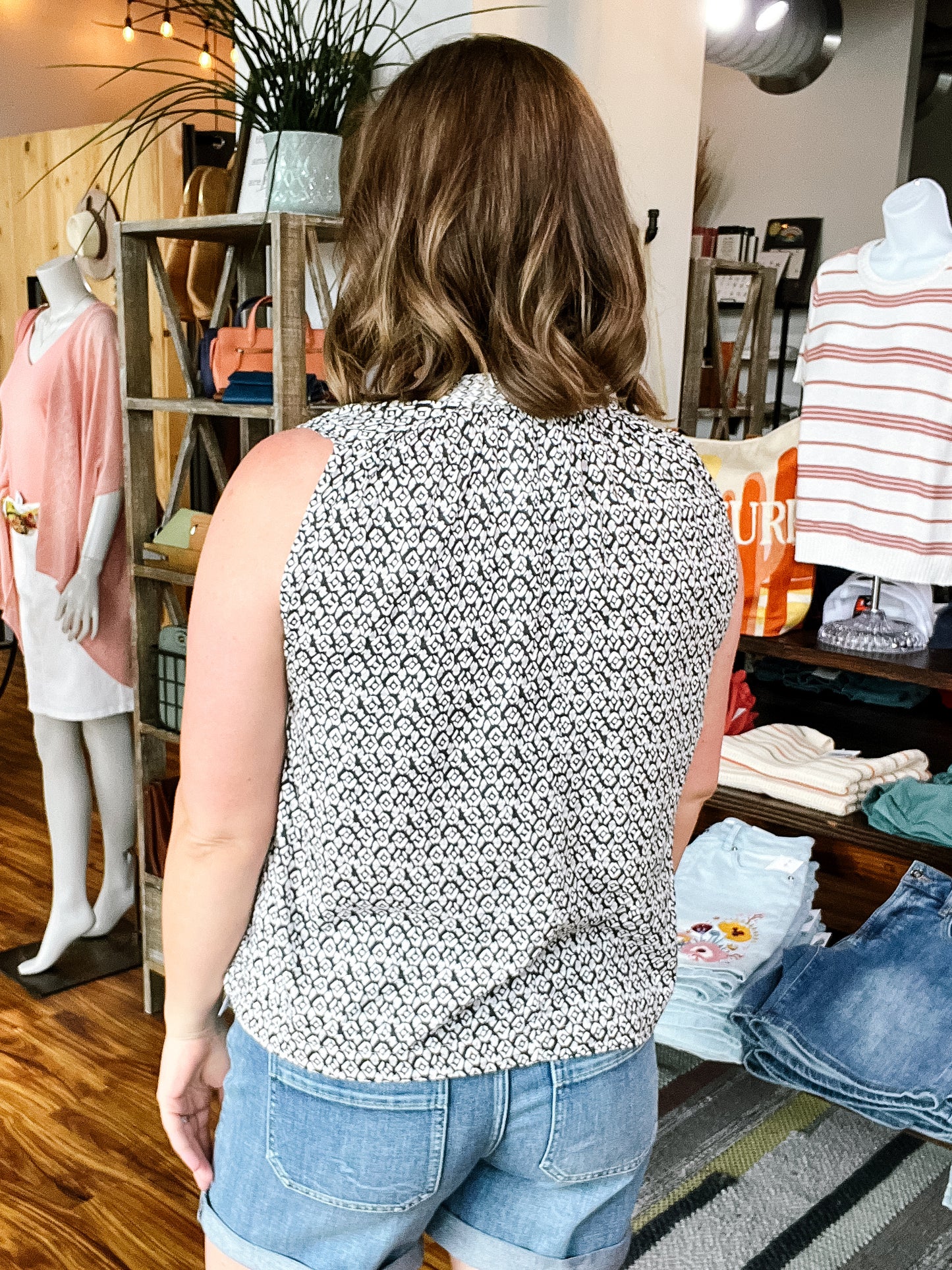 Black Geometric Pattern Sleeveless Top