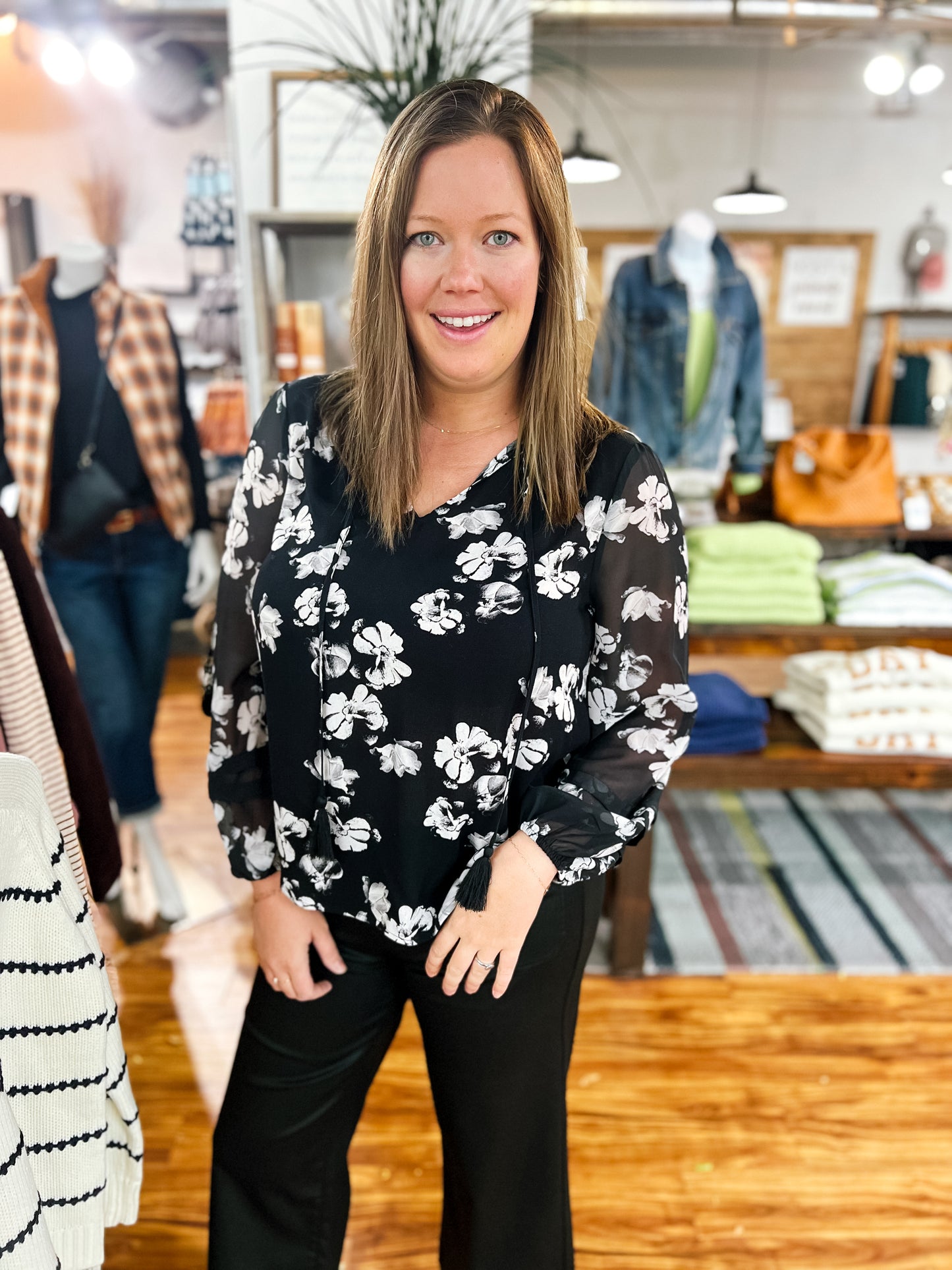 Black & White Floral Long Sleeve Blouse