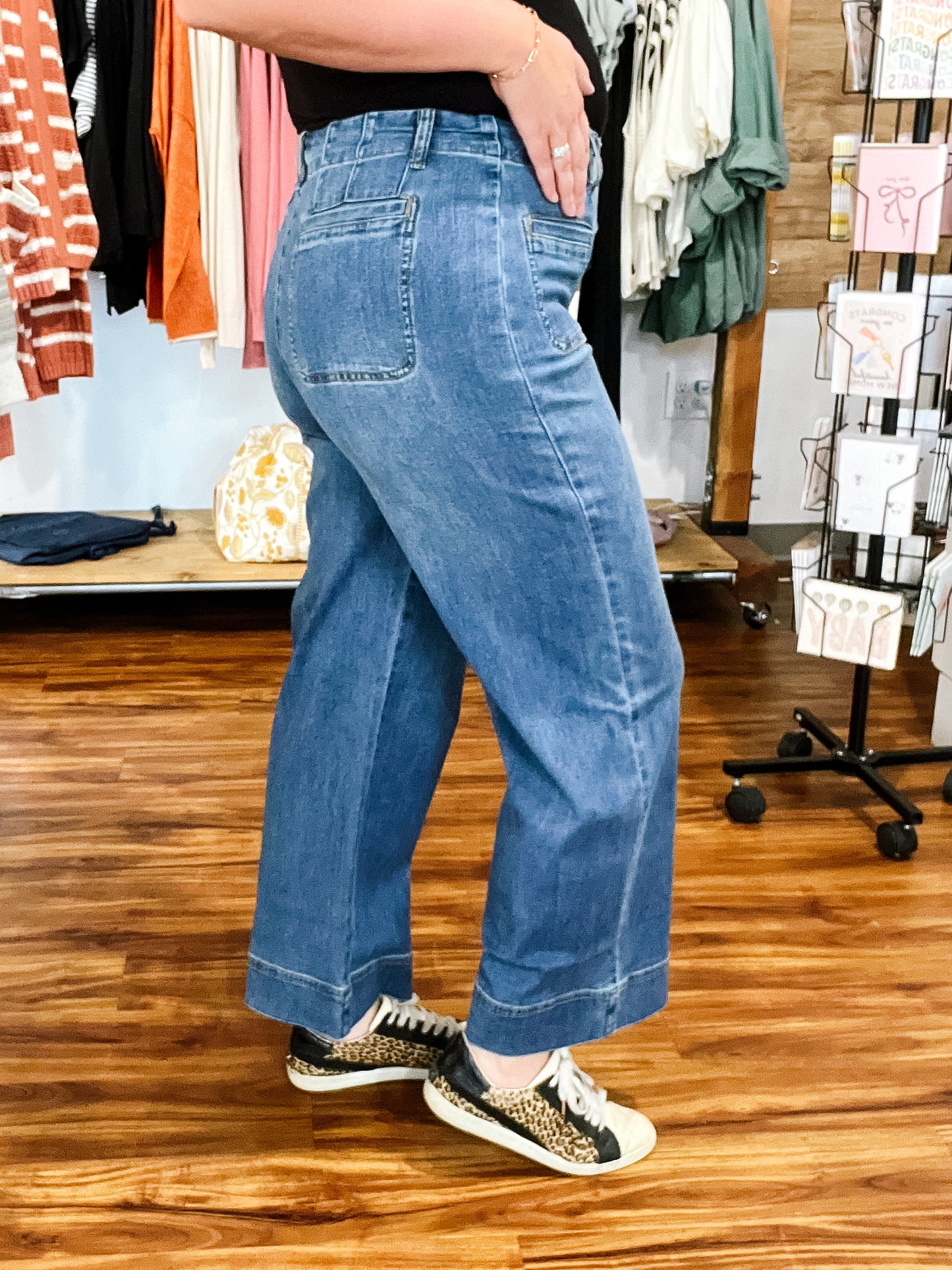 Denim Wide Leg Jean W/ Pockets