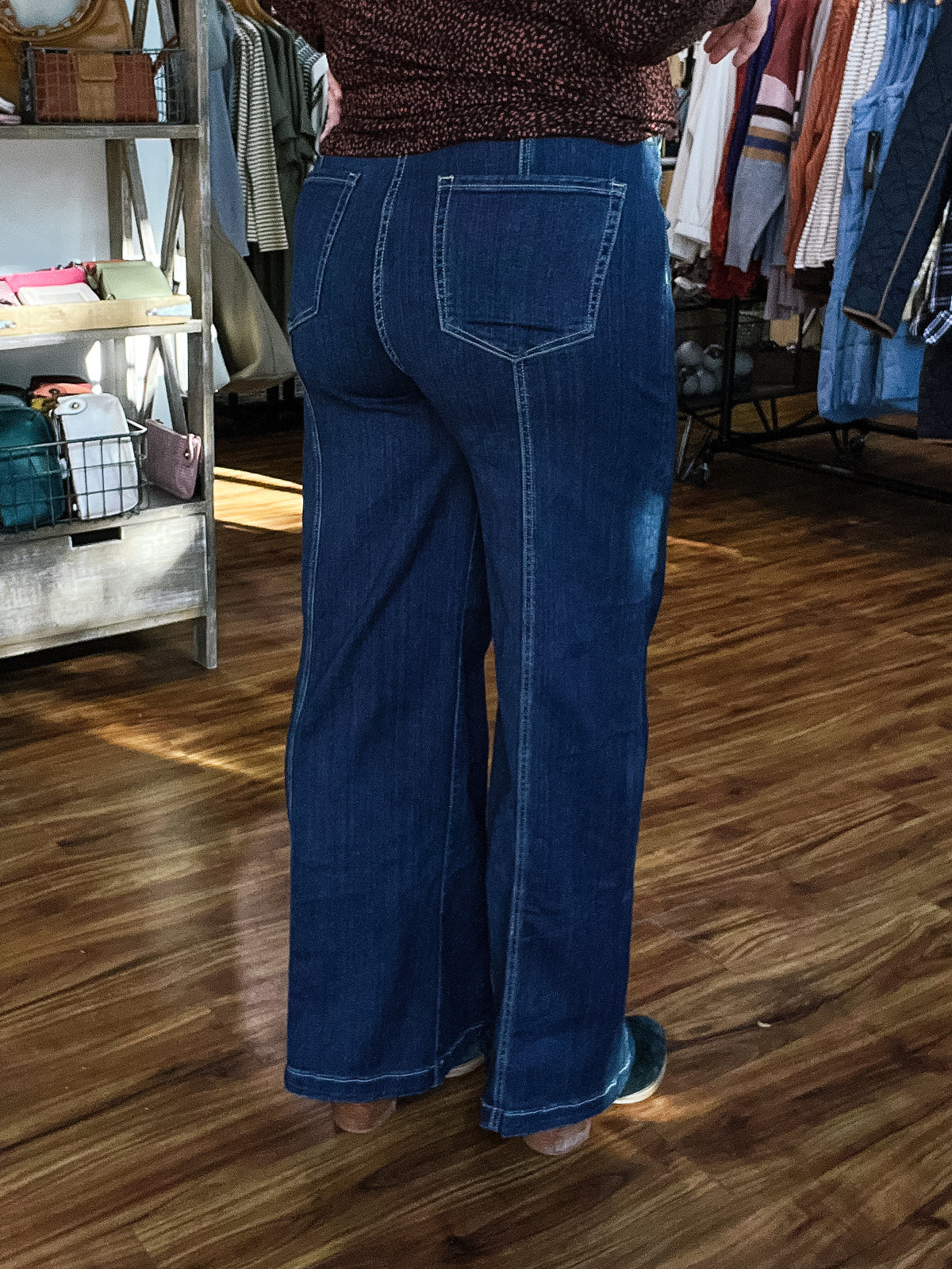 Pull-On Seamed Wide Leg Jean
