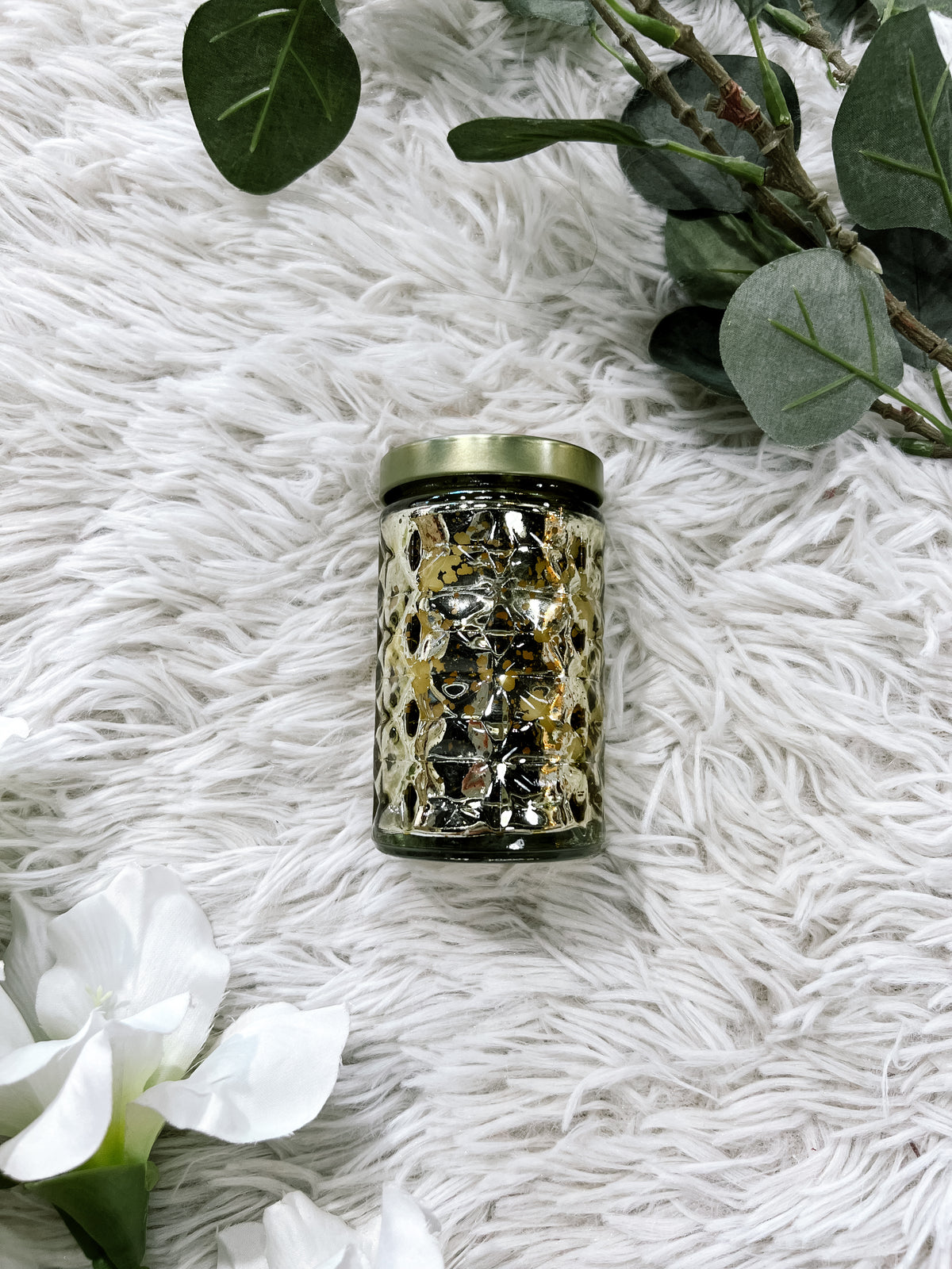 Sweet Grace 4.1 Oz Gold Geometric Candle