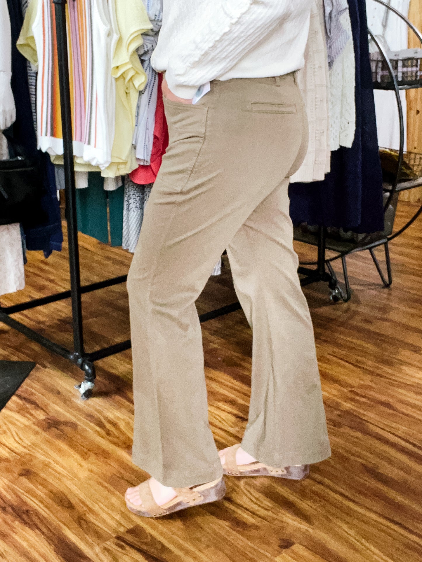 HR Flare Oak Brown Pants