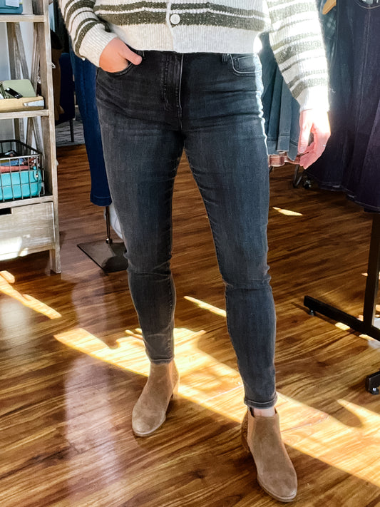 Abby North Loop Skinny Jeans