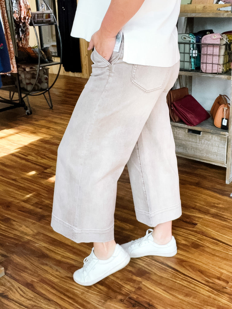 Weekender Wide Leg Crop Antique Khaki Jean