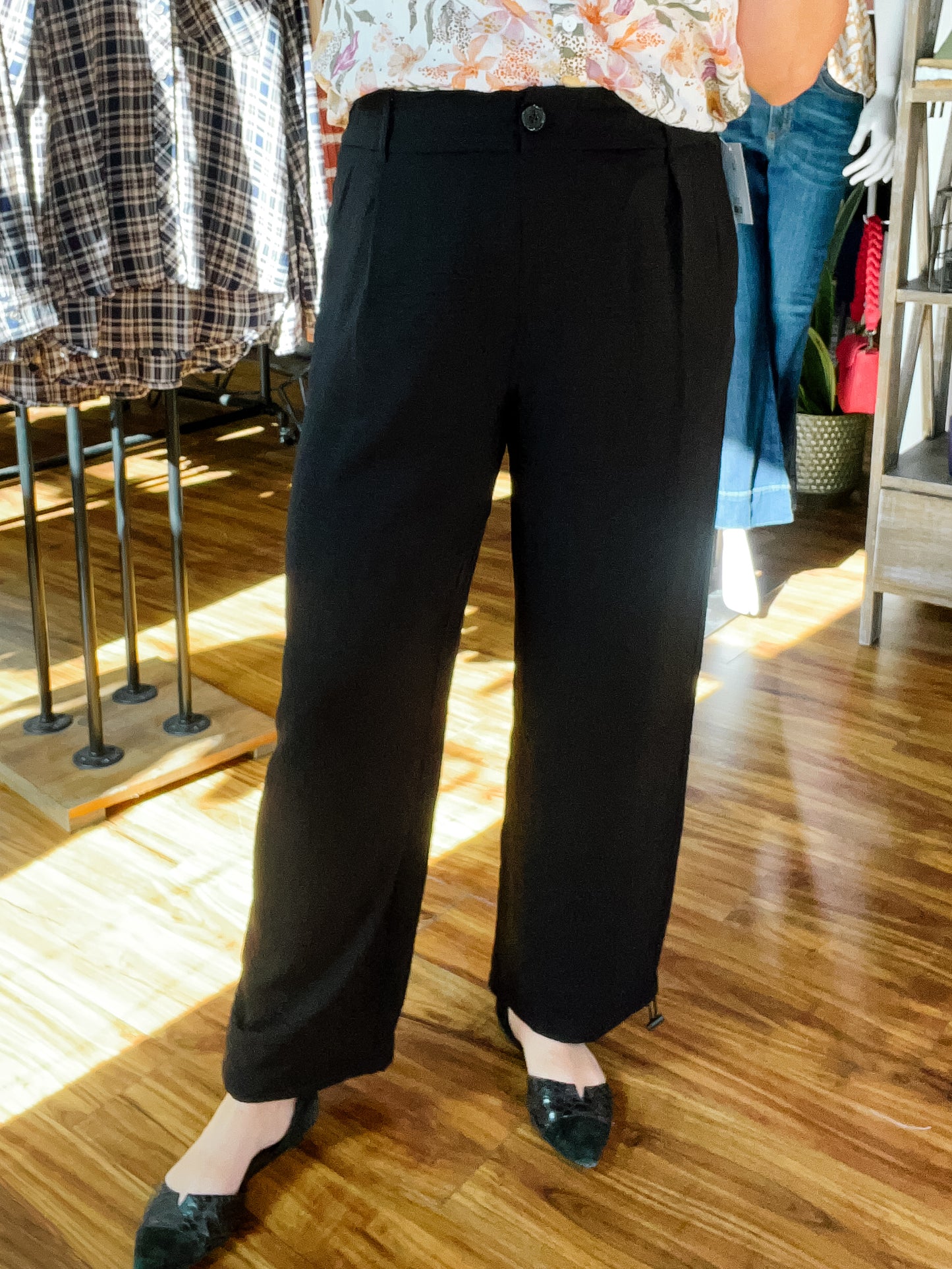 Black Flowy Pant