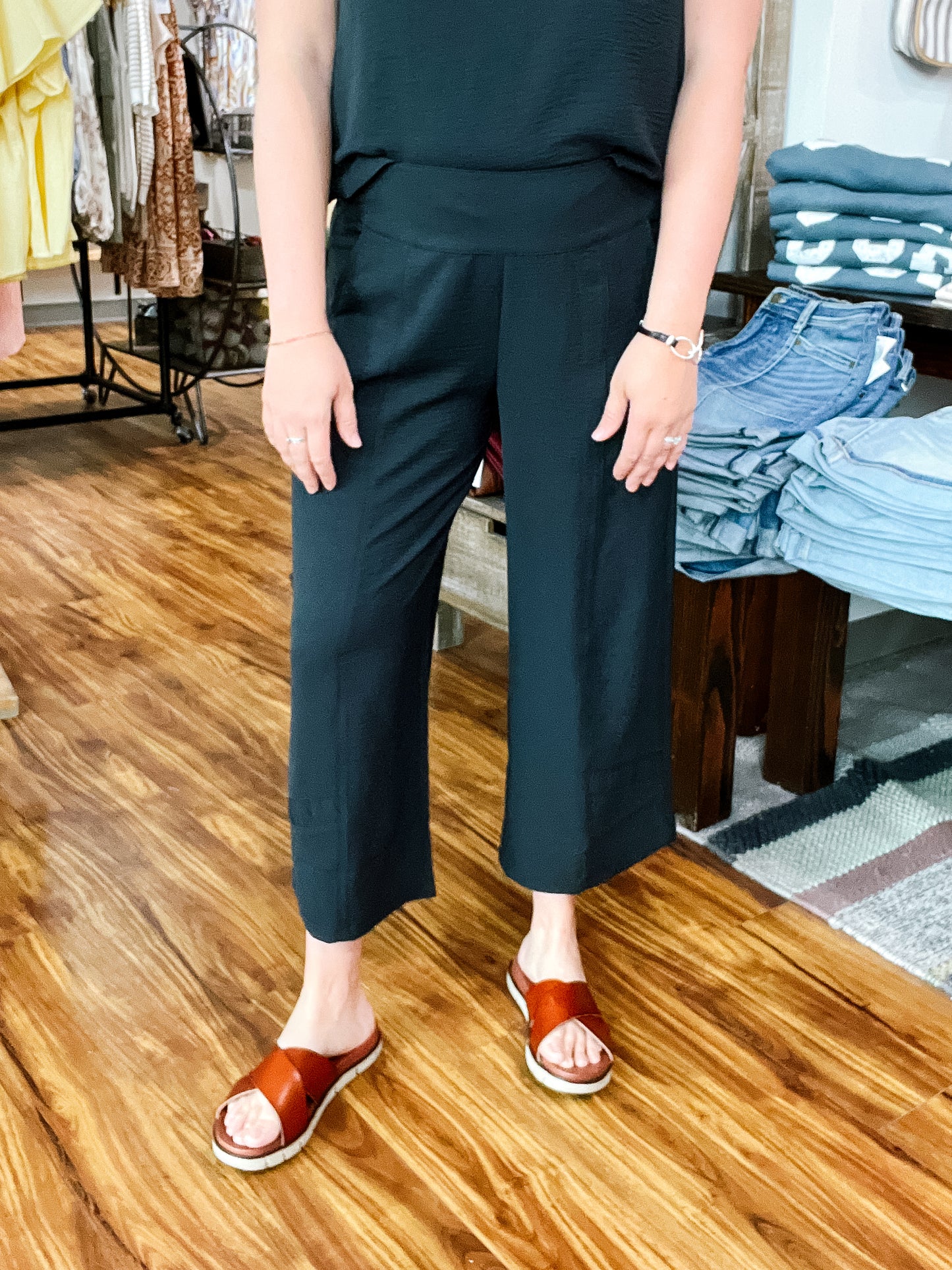 Black Shirred Pant