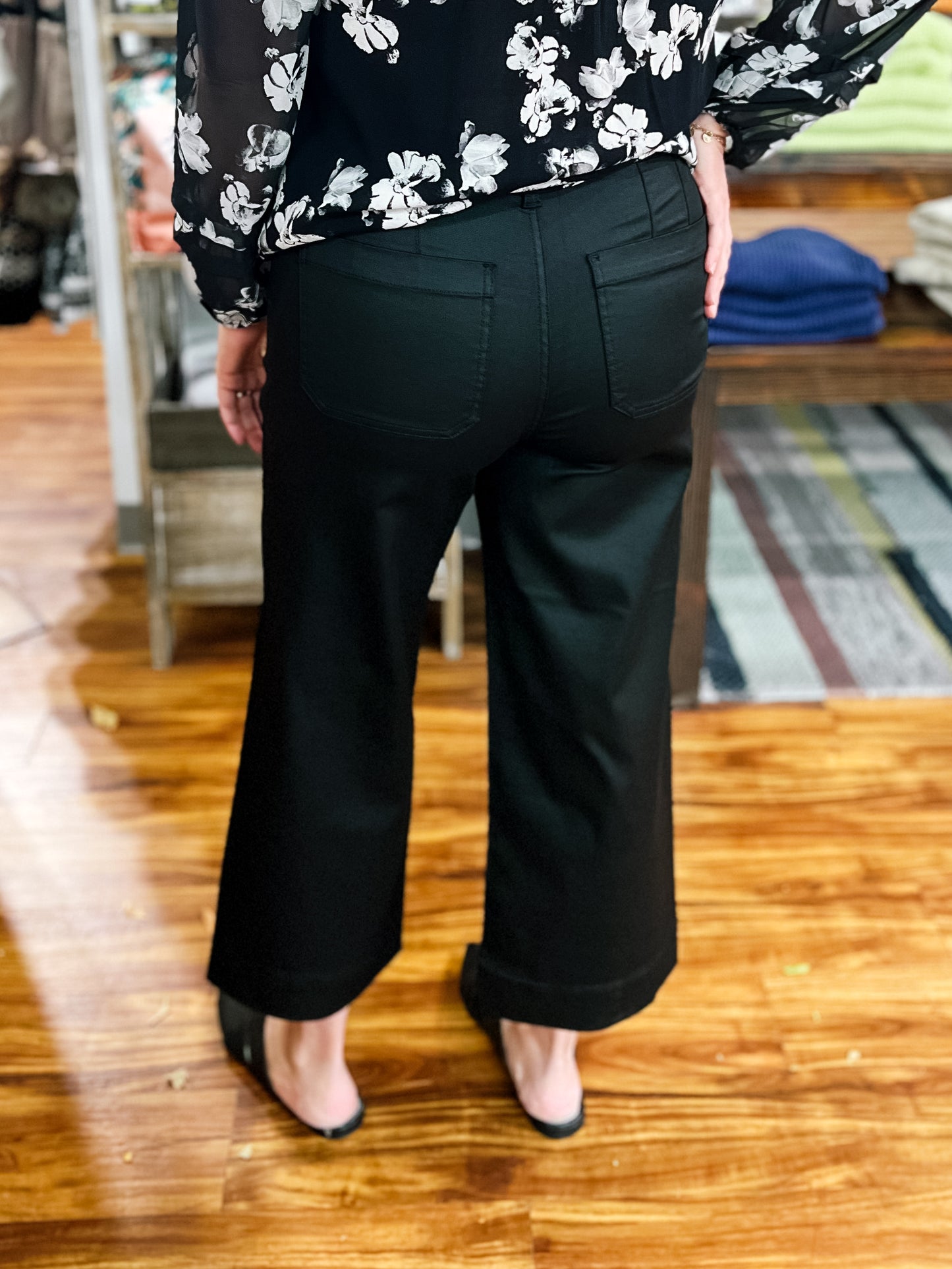 Wide Leg Crop Black Coated Jean