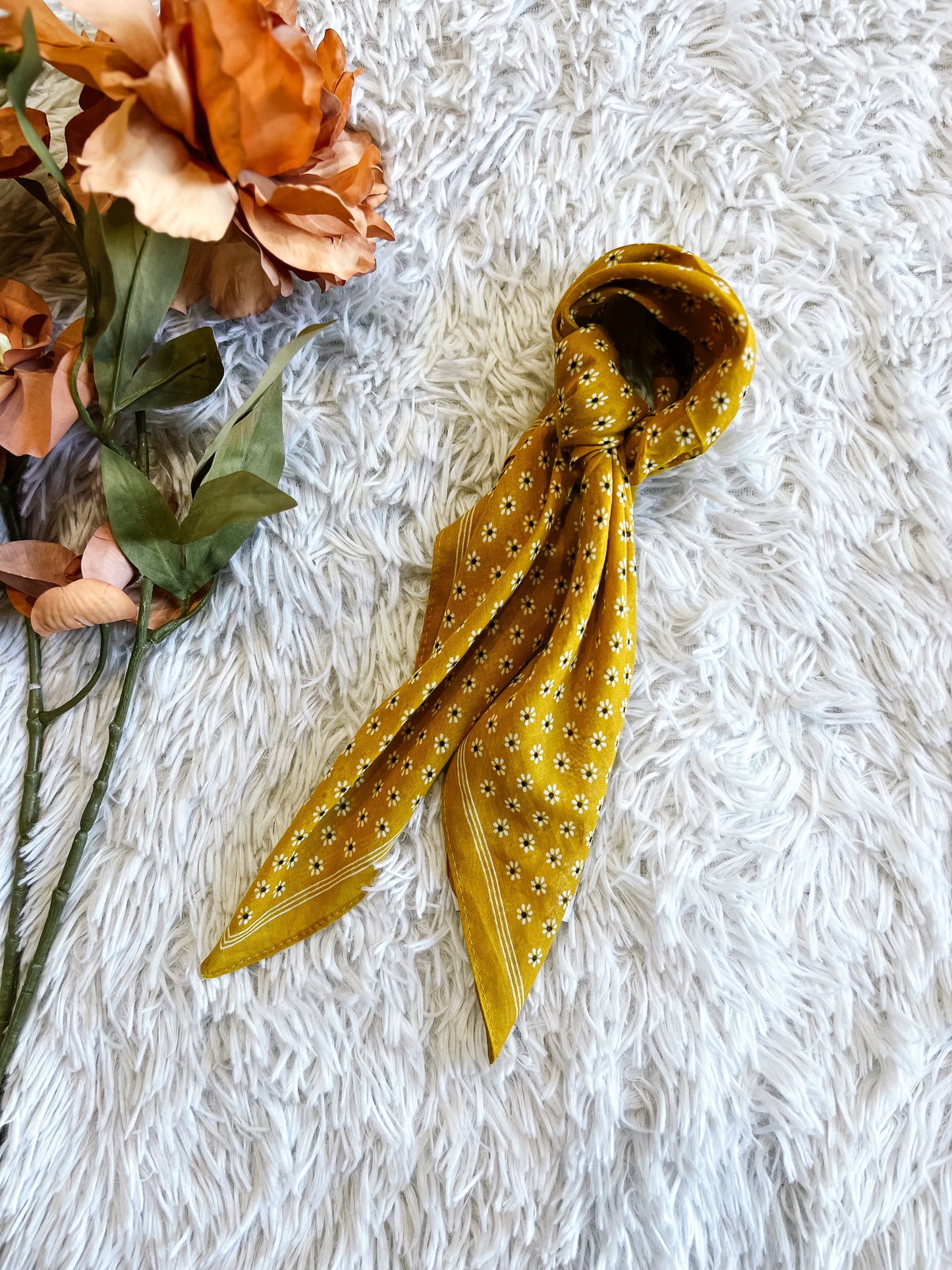 Daisy Cotton Bandana