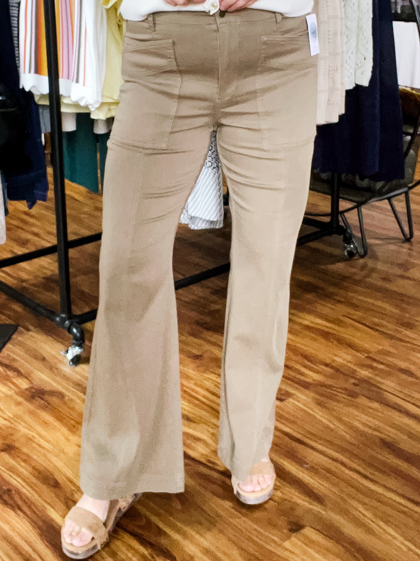 HR Flare Oak Brown Pants