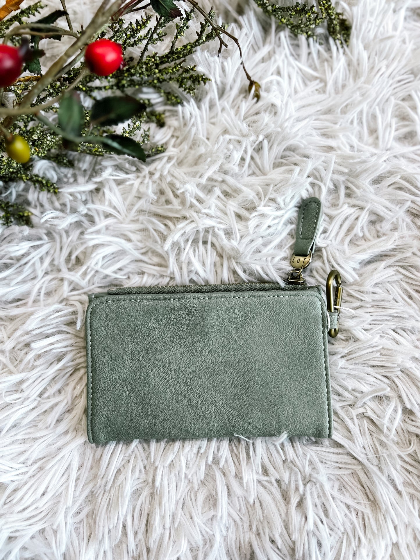 Bifold W/Carabiner Wallet