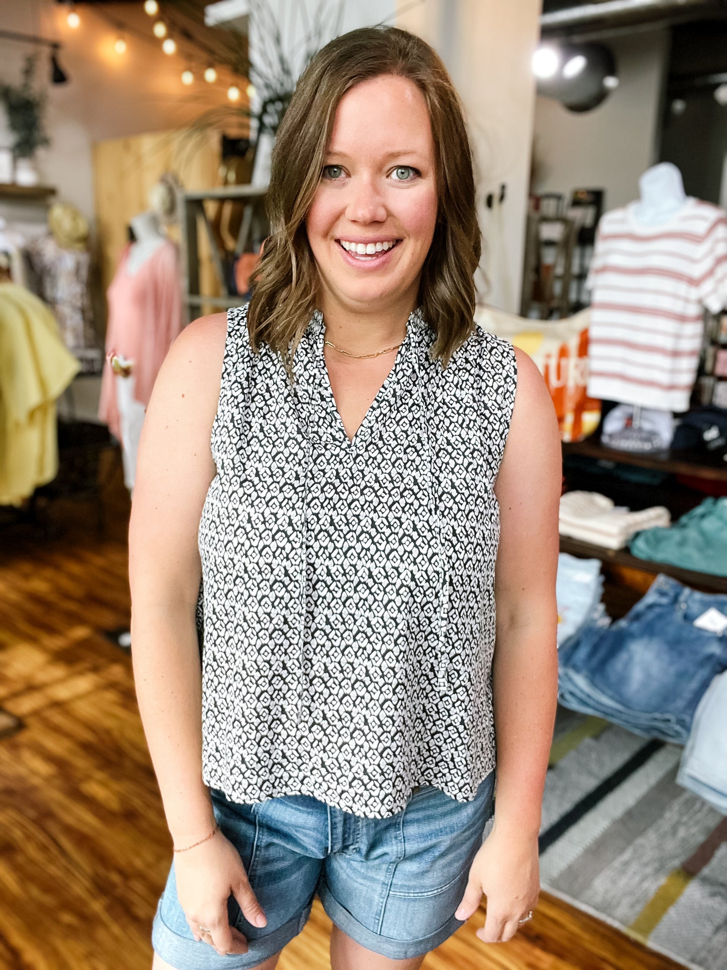 Black Geometric Pattern Sleeveless Top