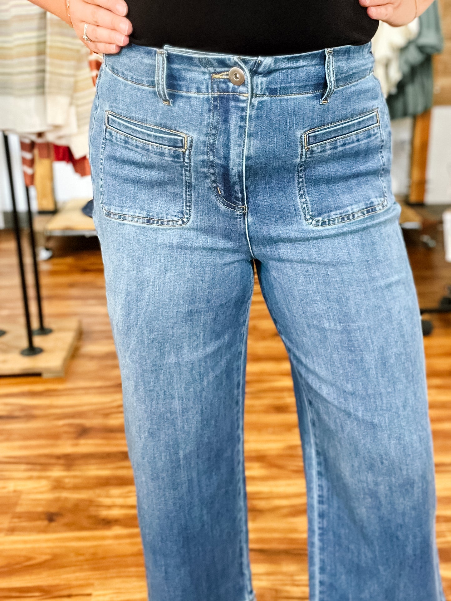 Denim Wide Leg Jean W/ Pockets