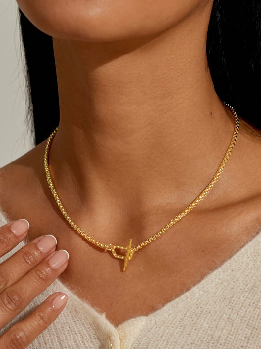 Gold Oval T-Bar Necklace