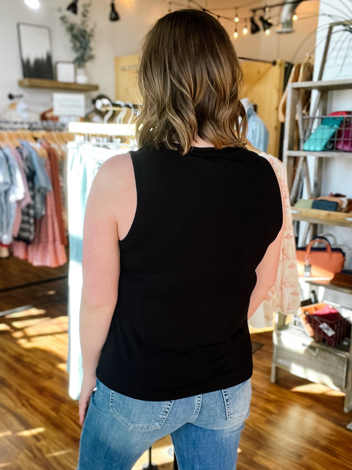 Black Round Neck Tank Top