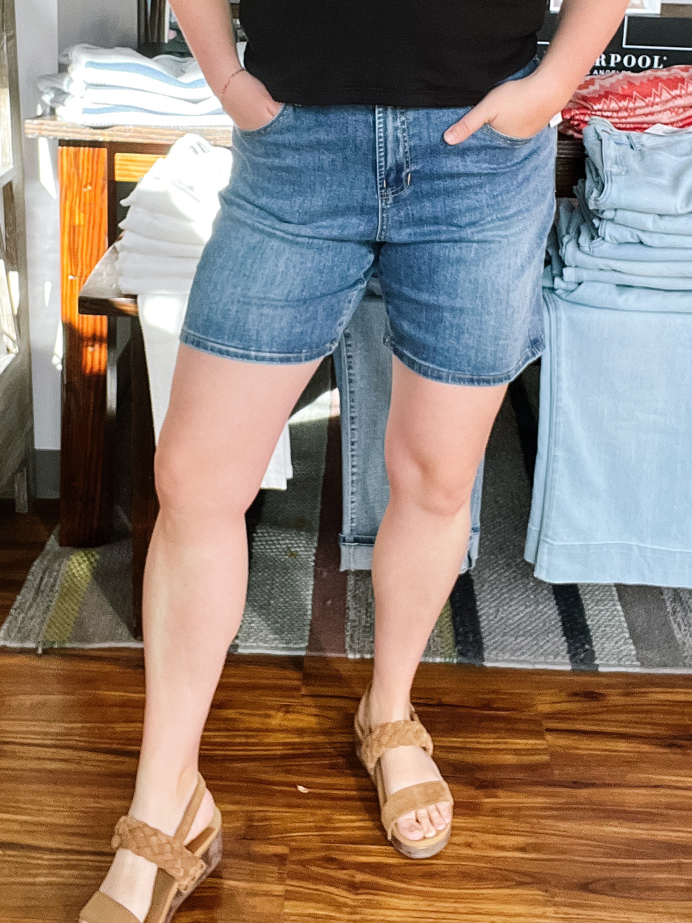 Audrey GIrlfriend Pebbleblue Shorts