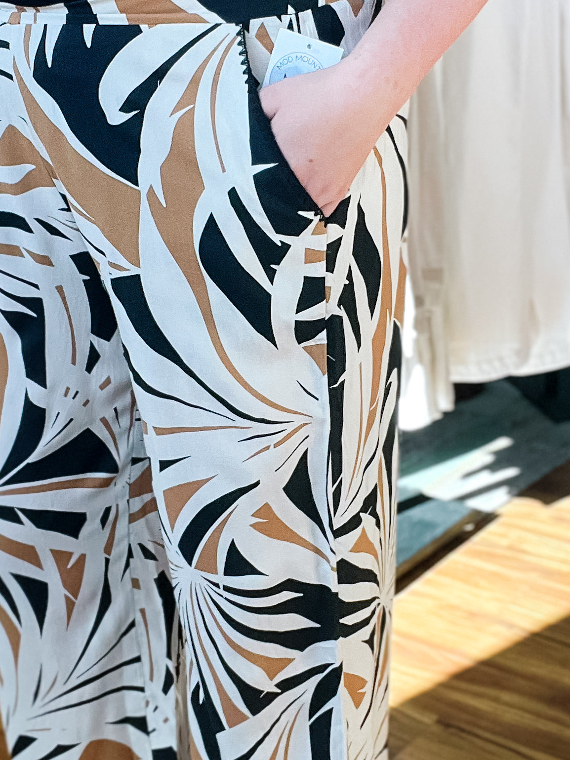 Cream & Tan Print Pull On Pant